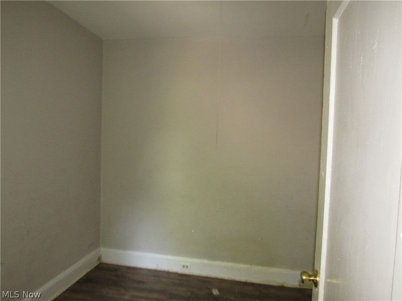 932 Wheelock Road , Cleveland, OH 44103 Photo 10
