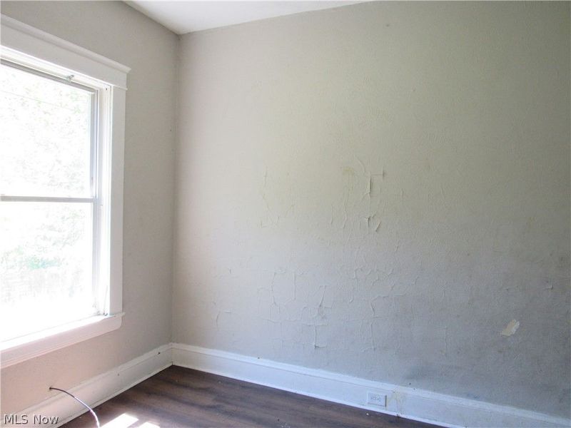 932 Wheelock Road, Cleveland, OH 44103 Photo 11