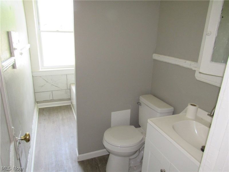 932 Wheelock Road , Cleveland, OH 44103 Photo 15