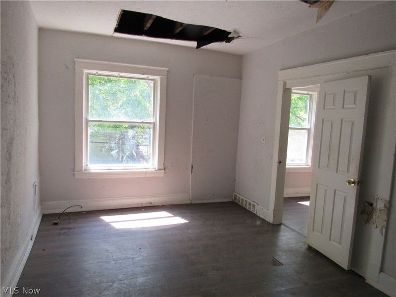932 Wheelock Road , Cleveland, OH 44103 Photo 22