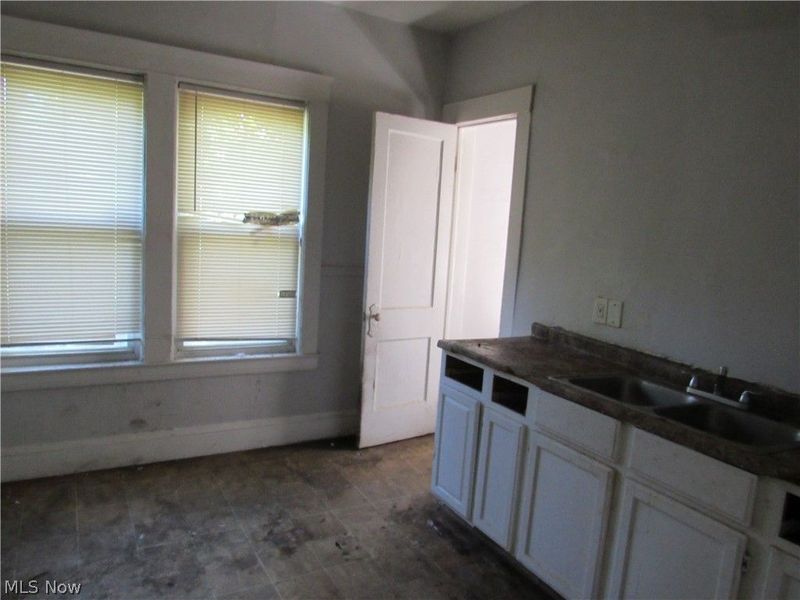 932 Wheelock Road , Cleveland, OH 44103 Photo 28