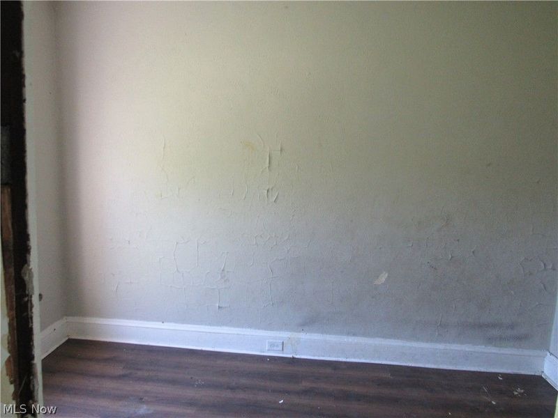 932 Wheelock Road , Cleveland, OH 44103 Photo 6