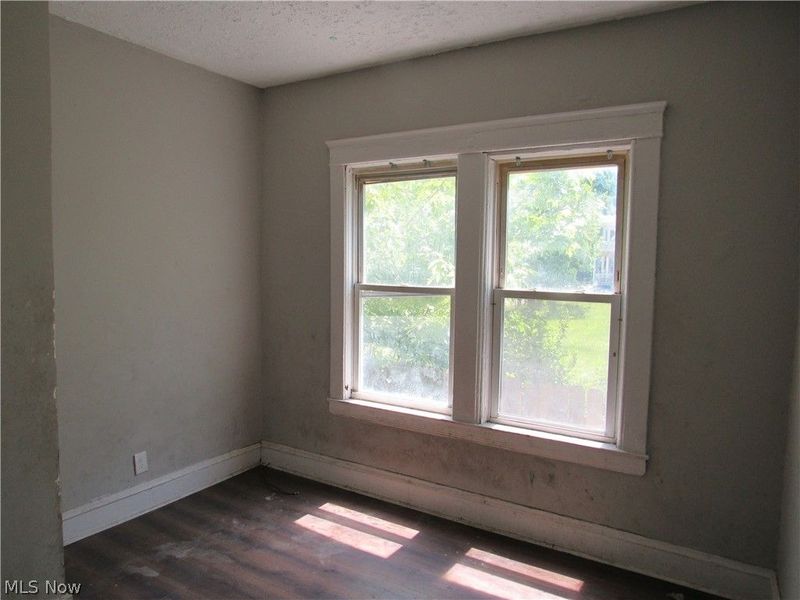 932 Wheelock Road, Cleveland, OH 44103 Photo 6