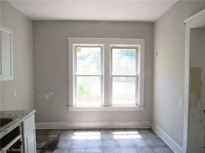 932 Wheelock Road, Cleveland, OH 44103 Photo 8