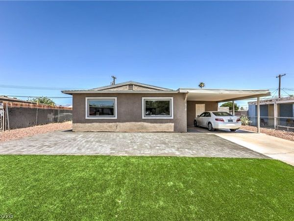 518 Duchess Avenue , North Las Vegas, NV 89030