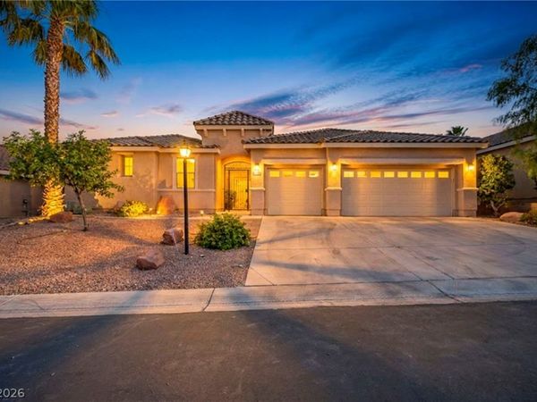 8213 Weeping Springs Avenue, Las Vegas, NV 89131