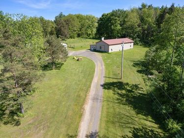 6940 N Geneva Road , Sodus, NY 14551