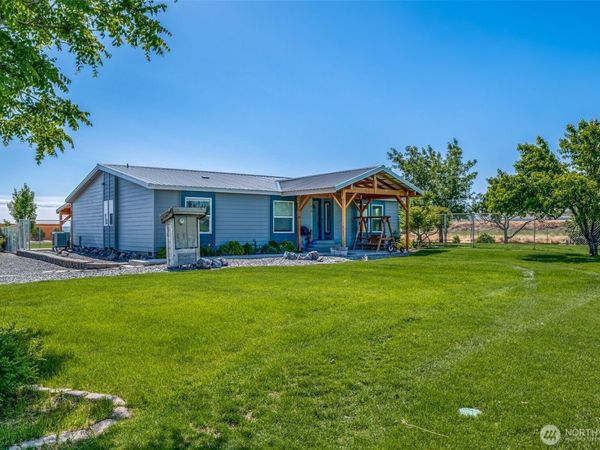 4035 Rd Q SW, Quincy, WA 98848