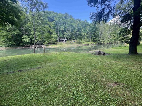 1050 McGee Lane, Volga, WV 26238