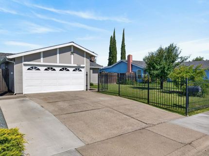 7920 Deer Water Dr, Sacramento, CA 95823 Photo