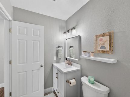 7920 Deer Water Dr, Sacramento, CA 95823 Photo