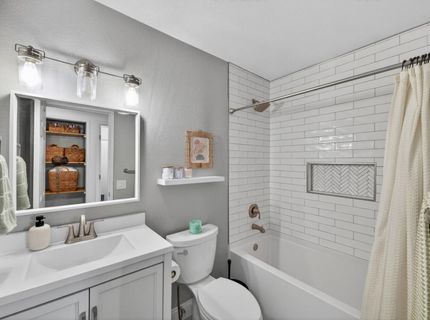 7920 Deer Water Dr, Sacramento, CA 95823 Photo