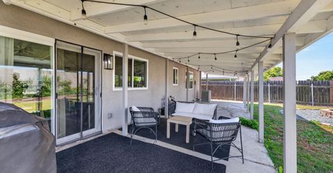 7920 Deer Water Dr, Sacramento, CA 95823 Photo