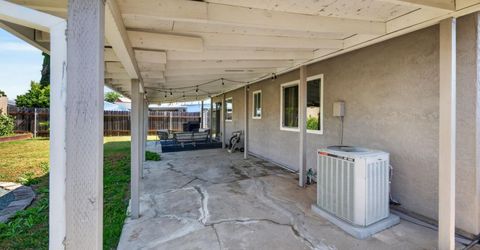 7920 Deer Water Dr, Sacramento, CA 95823 Photo