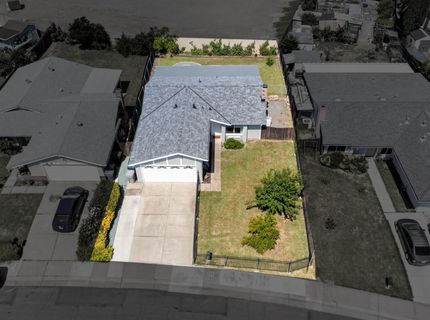 7920 Deer Water Dr, Sacramento, CA 95823 Photo