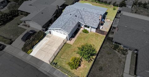 7920 Deer Water Dr, Sacramento, CA 95823 Photo