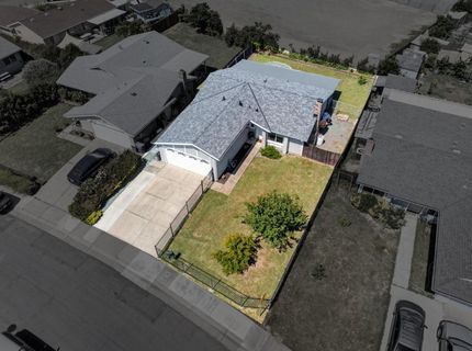 7920 Deer Water Dr, Sacramento, CA 95823 Photo
