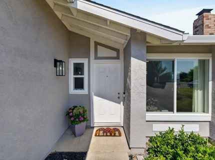 7920 Deer Water Dr, Sacramento, CA 95823 Photo