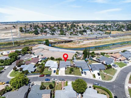 7920 Deer Water Dr, Sacramento, CA 95823 Photo