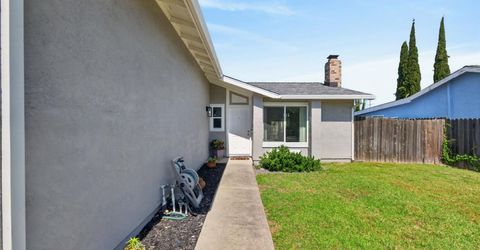 7920 Deer Water Dr, Sacramento, CA 95823 Photo