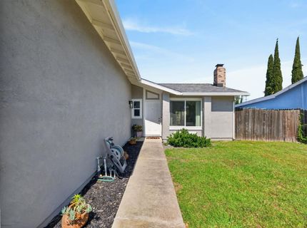 7920 Deer Water Dr, Sacramento, CA 95823 Photo
