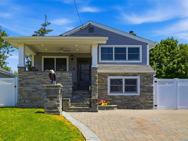 732 S 5th Street, Lindenhurst, NY 11757