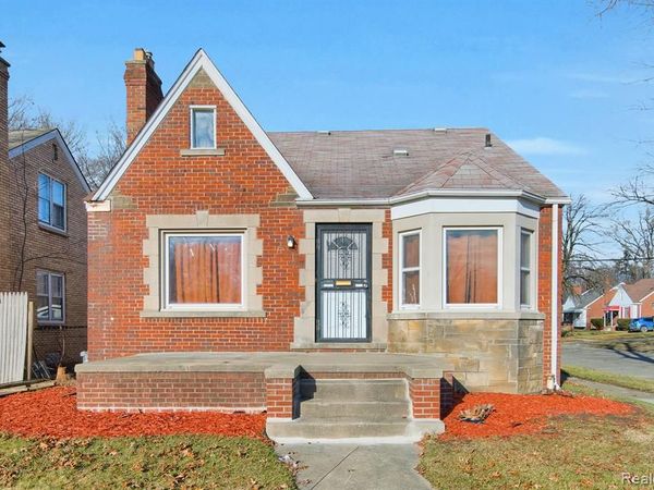 8550 W OUTER Drive, Detroit, MI 48219