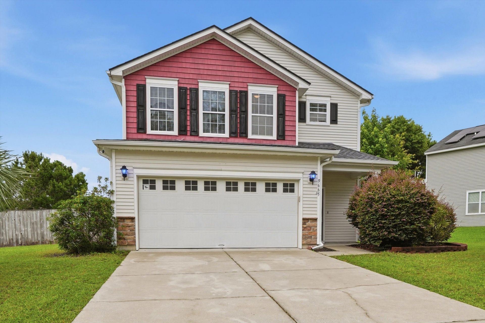 9665 Godwin Street Photo 2