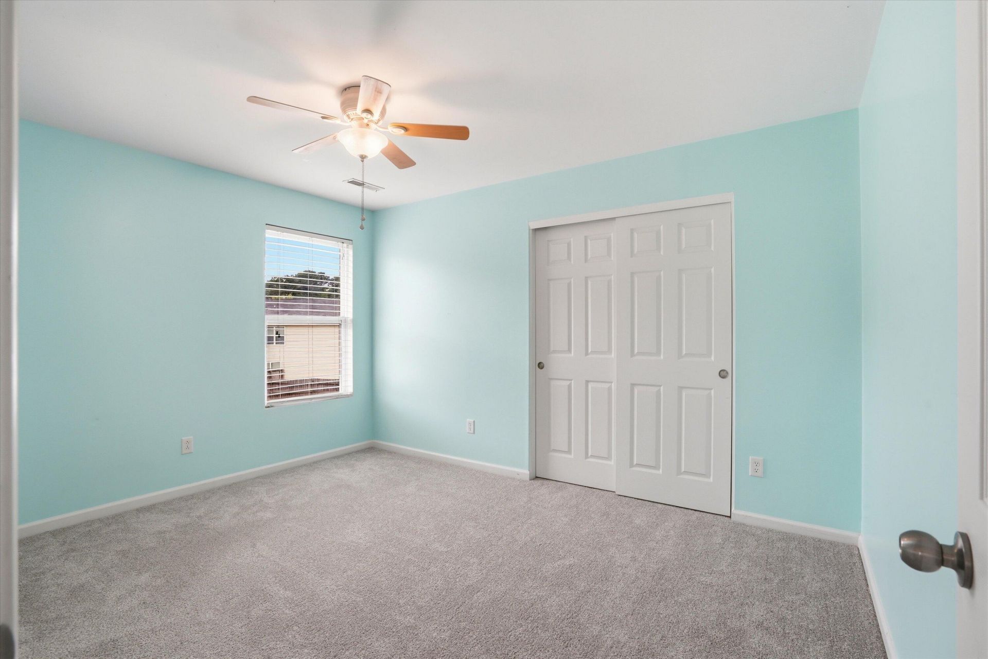 9665 Godwin Street Photo 34