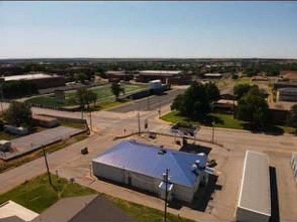 401 W Davis Avenue, Weatherford, OK 73096