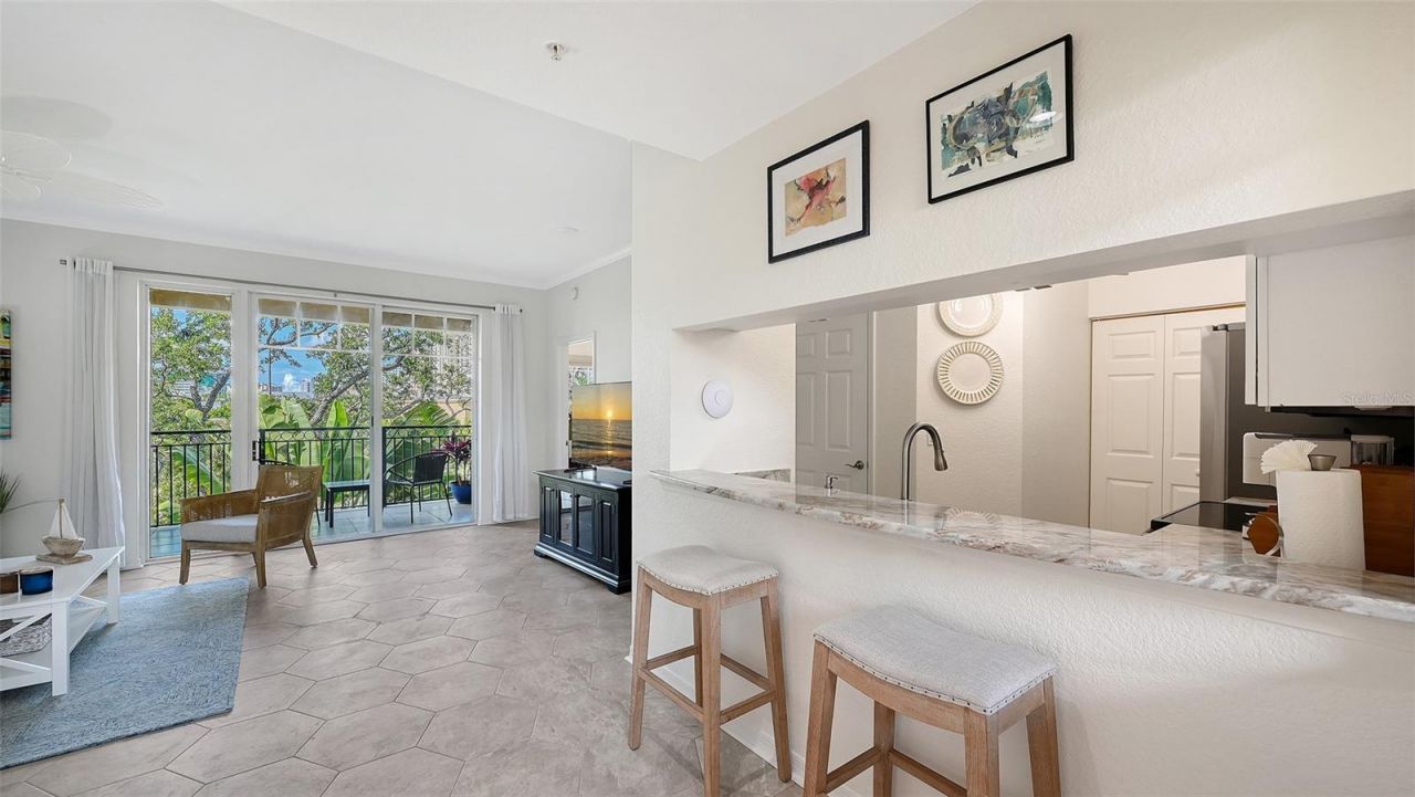 1268 11th Street , Unit 2404, Sarasota, FL 34236 Photo