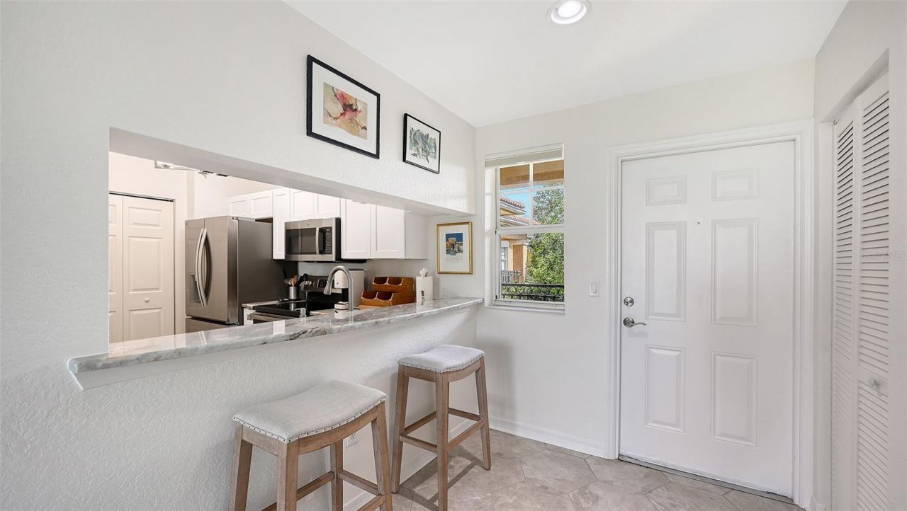 1268 11th Street , Unit 2404, Sarasota, FL 34236 Photo
