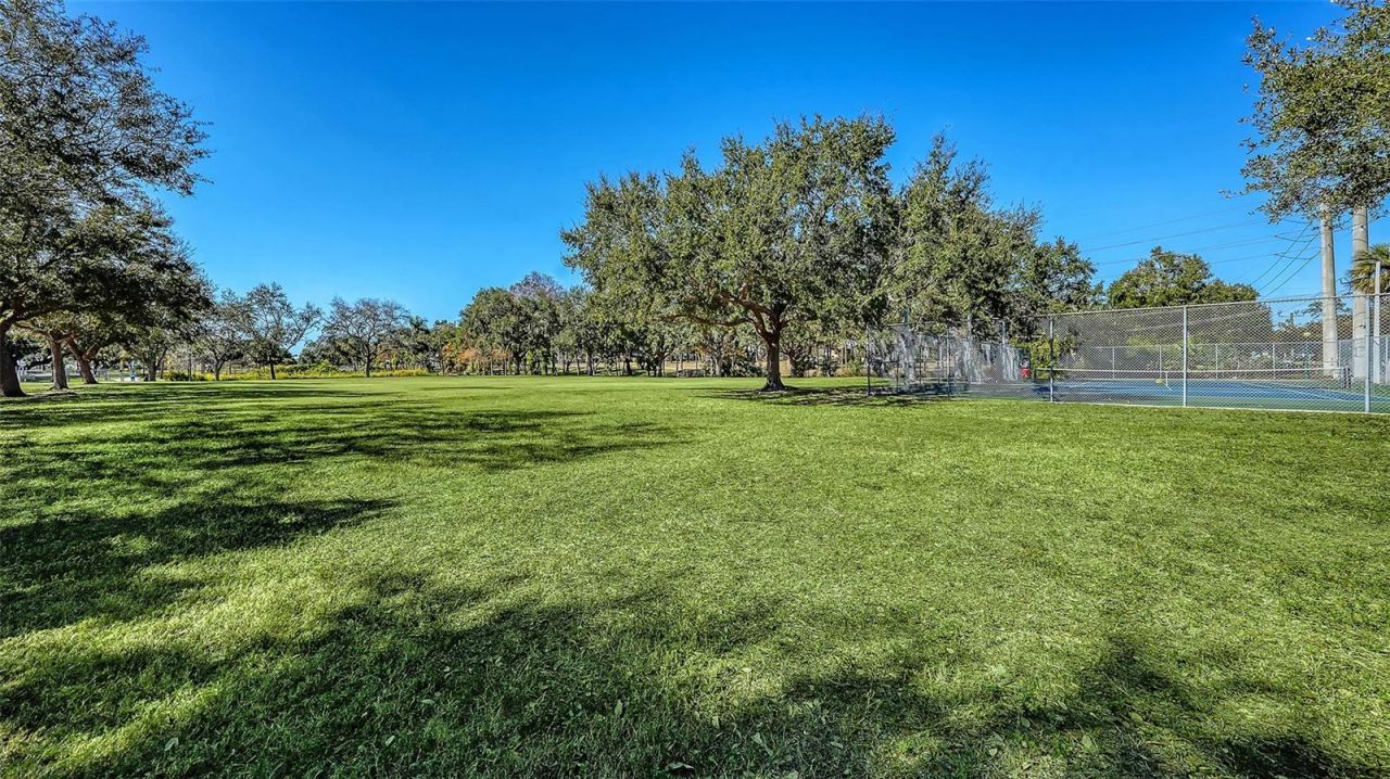1268 11th Street , Unit 2404, Sarasota, FL 34236 Photo