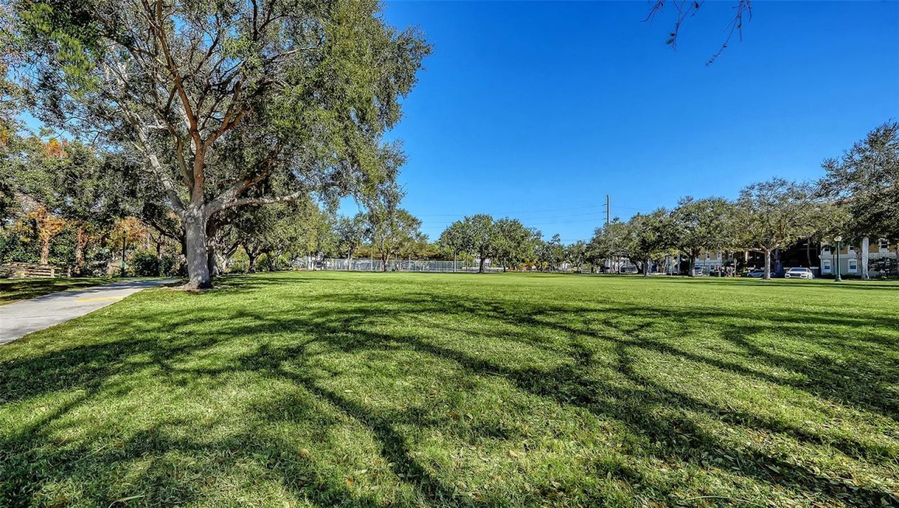 1268 11th Street , Unit 2404, Sarasota, FL 34236 Photo