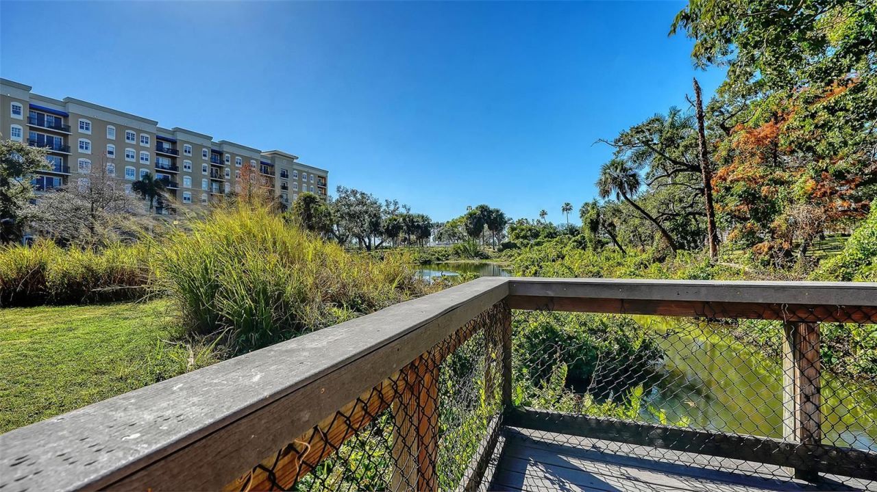1268 11th Street , Unit 2404, Sarasota, FL 34236 Photo