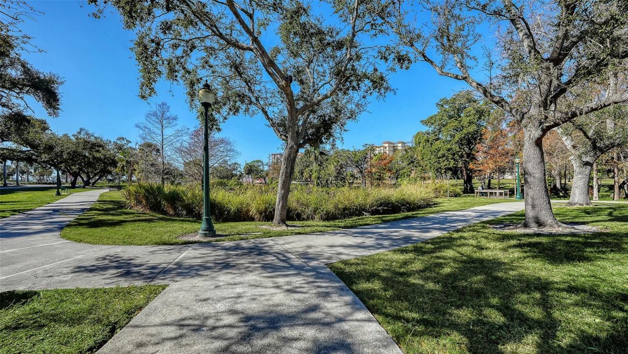 1268 11th Street , Unit 2404, Sarasota, FL 34236 Photo