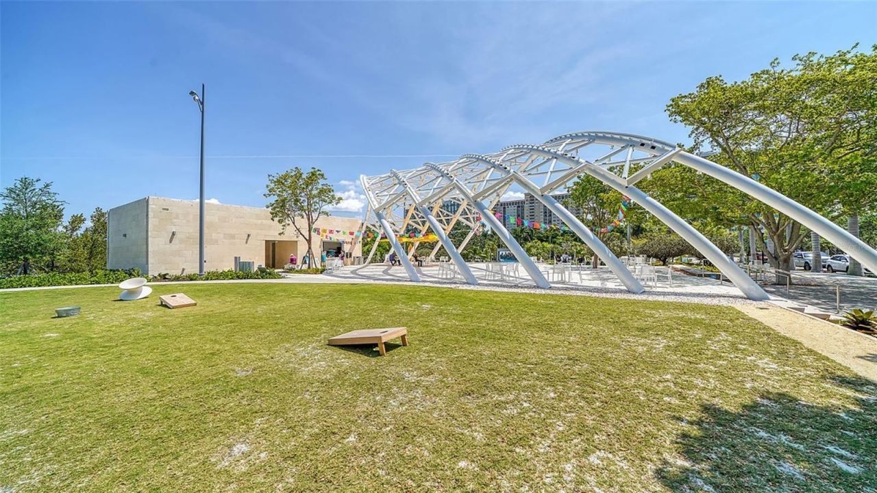 1268 11th Street , Unit 2404, Sarasota, FL 34236 Photo