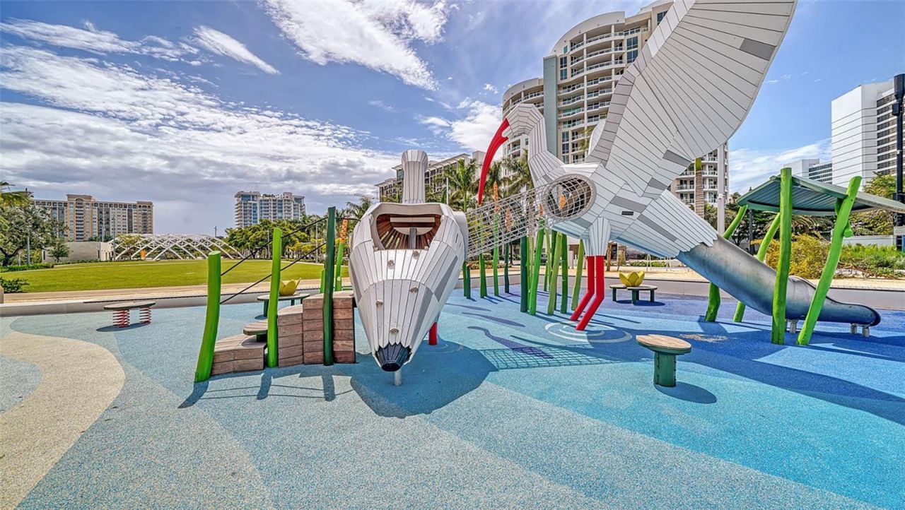 1268 11th Street , Unit 2404, Sarasota, FL 34236 Photo