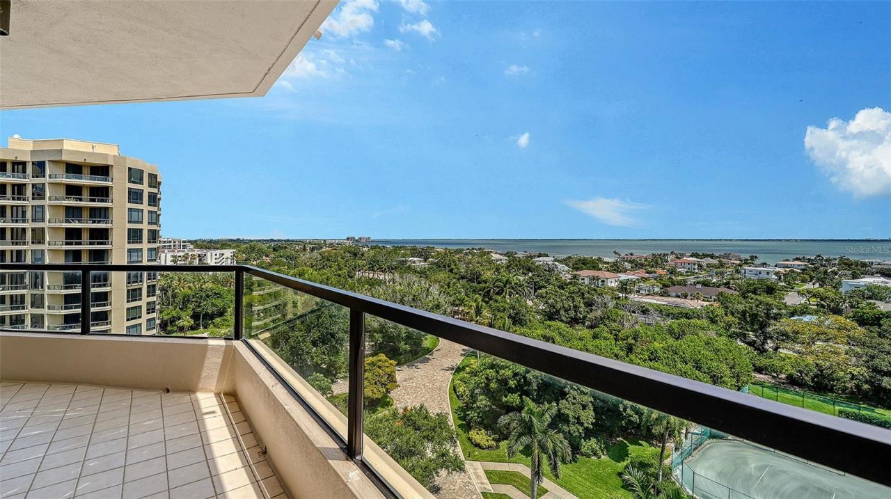 1211 Gulf Of Mexico Drive, Unit 701, Longboat Key, FL 34228 Photo