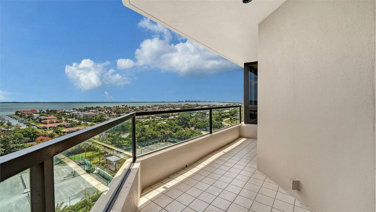 1211 Gulf Of Mexico Drive, Unit 701, Longboat Key, FL 34228 Photo