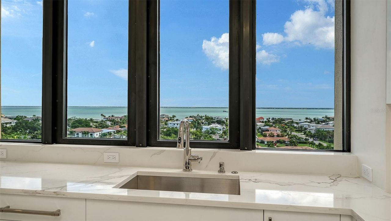 1211 Gulf Of Mexico Drive, Unit 701, Longboat Key, FL 34228 Photo