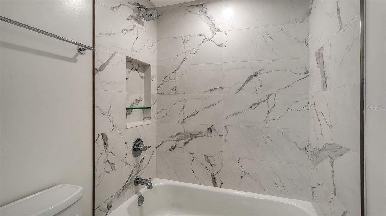 1211 Gulf Of Mexico Drive, Unit 701, Longboat Key, FL 34228 Photo