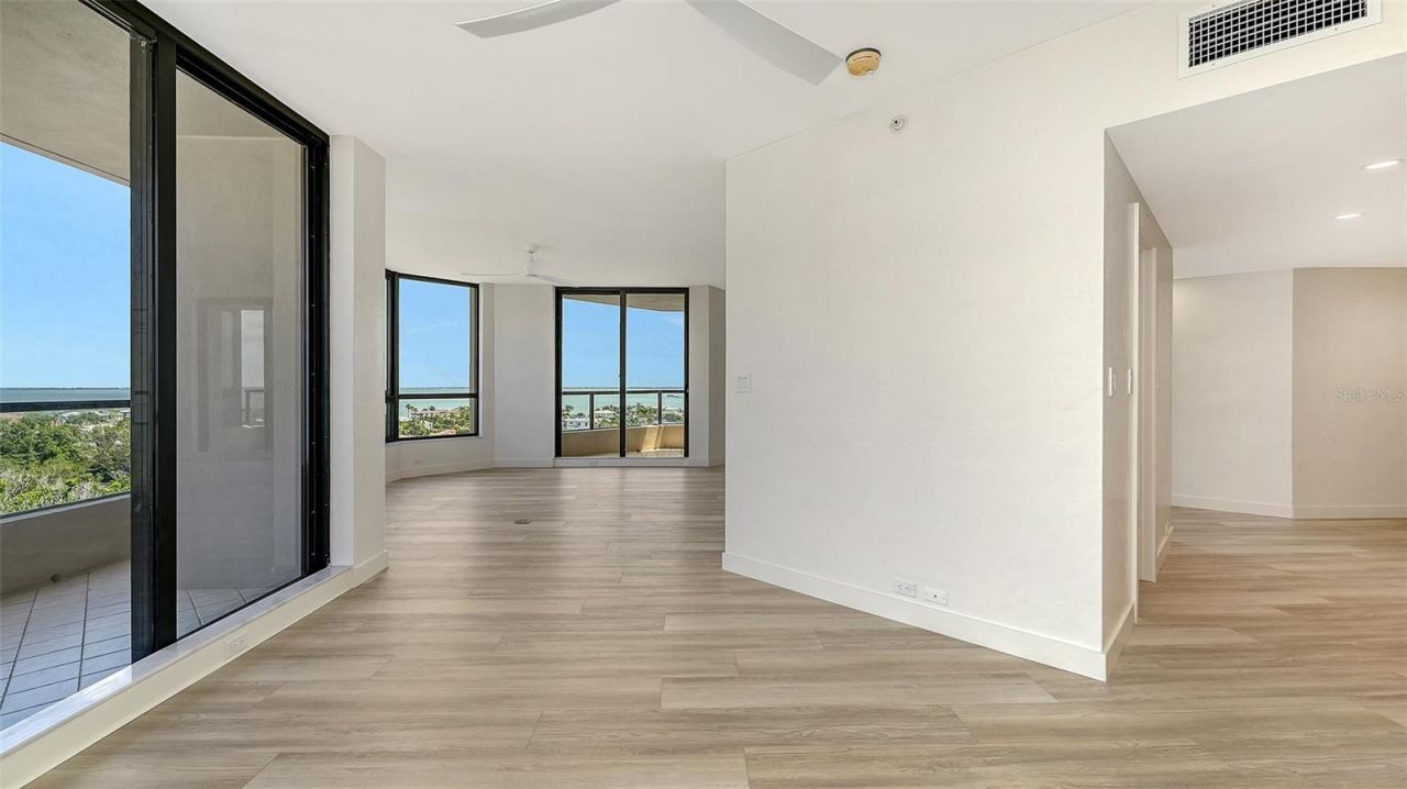 1211 Gulf Of Mexico Drive, Unit 701, Longboat Key, FL 34228 Photo
