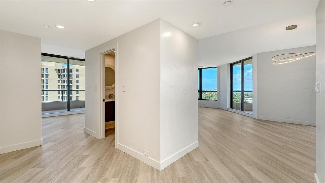 1211 Gulf Of Mexico Drive, Unit 701, Longboat Key, FL 34228 Photo