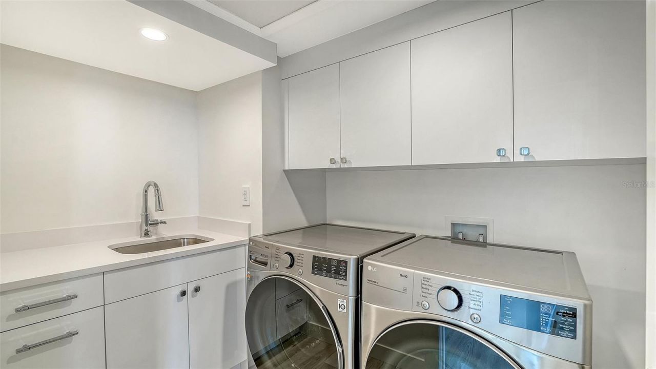 1211 Gulf Of Mexico Drive, Unit 701, Longboat Key, FL 34228 Photo