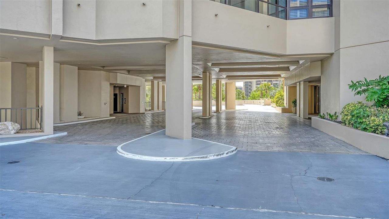1211 Gulf Of Mexico Drive, Unit 701, Longboat Key, FL 34228 Photo