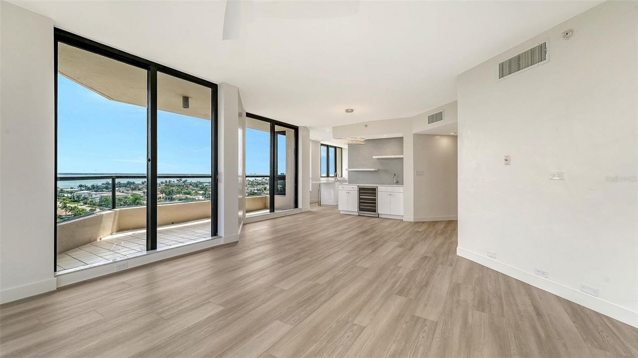 1211 Gulf Of Mexico Drive, Unit 701, Longboat Key, FL 34228 Photo