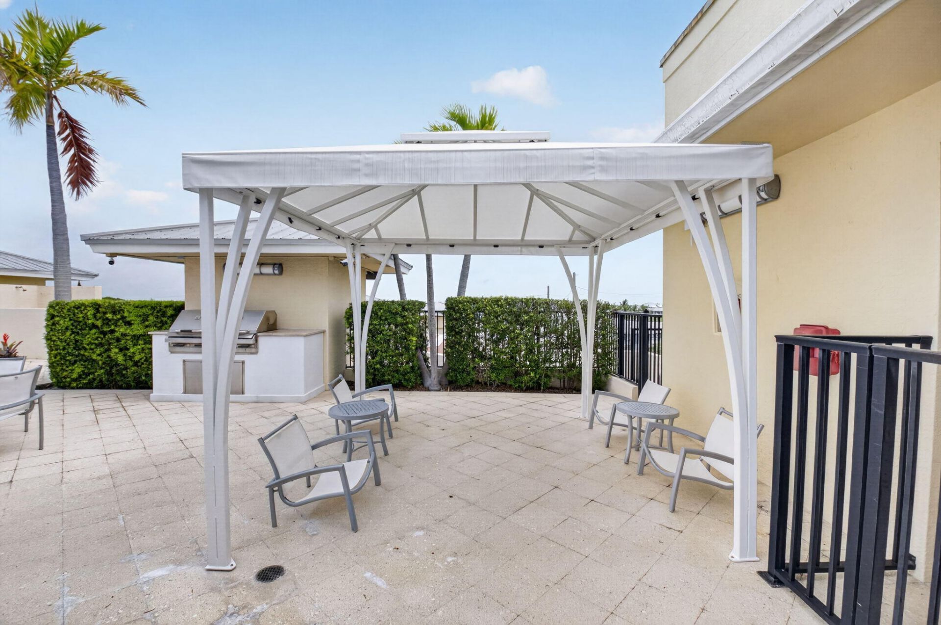 225 NE 1st Street, Unit 301, Delray Beach, FL 33444 Photo
