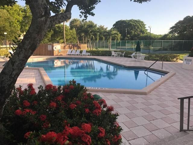 2650 Greenwood, Unit 2160, Boca Raton, FL 33431 Photo