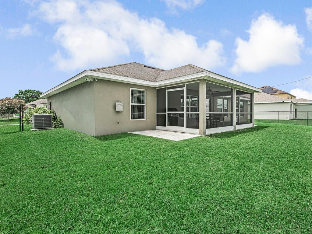 367 SW Grimaldo Terrace, Port Saint Lucie, FL 34984 Photo